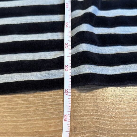 Juicy couture black and white striped long sleeve with gold zipper on back size - Picture 6 of 8